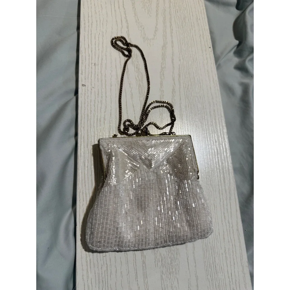 La Regale Ltd Vintage White Beaded Evening Bag Gold Chain Kiss Lock Clutch